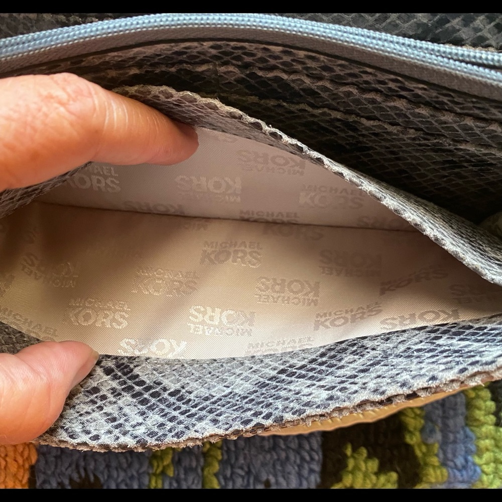 Michael Kors python embossed wallet. - Picture 6 of 7